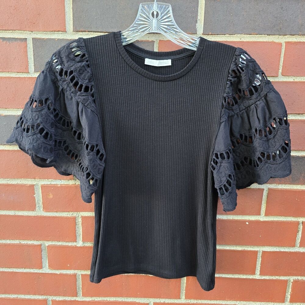 Zara Women Embroidered Short Sleeve Small Black Top Round Neck Reg Fit